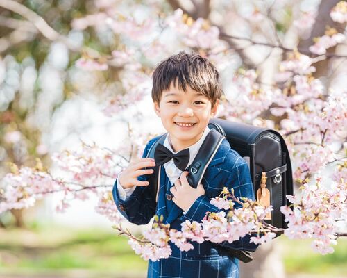 CFB23DB6-EC7B-4AE1-9BAC-0171D11D31A5