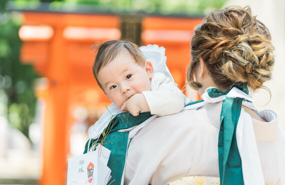 お宮参りのカメラマンをお探しなら承ります | 神戸で出張撮影を行うTsumugraphy
